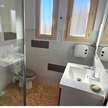 Grande Maison - Terrasse - - 6 Pers * Saint-Hippolyte (Pyrenees-Orientales)