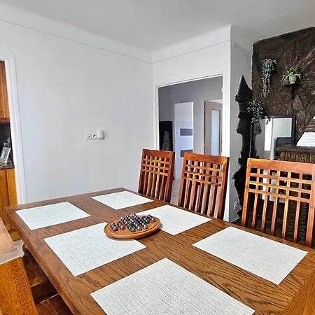Grande Maison - Terrasse - - 6 Pers 度假居 *